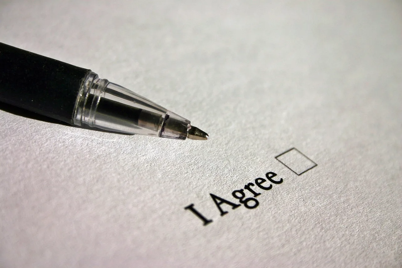 consent, mark with a cross, english, check off, ballpoint pen, pen, contract, sign, agree, yes, ticked off, decision, checklist, cross, hook, check mark, box, agreement, business deal, pact, business, document, paper, arrangement, form, conclusion of contract, consent, consent, consent, consent, consent, contract, contract, agree, agree, agree, agree, checklist, pact. A checklist for evaluating a registered agent service before you sign