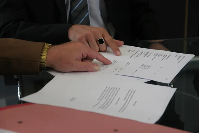 contract, consultation, office, meeting, boss, secretary, hand, understanding, arrangement, decision, agreement, convention, desk, lease, sign, signing, conclusion, contract, contract, contract, contract, contract, consultation, meeting, agreement, lease. Post formation changes mistakes, sorted by what changed